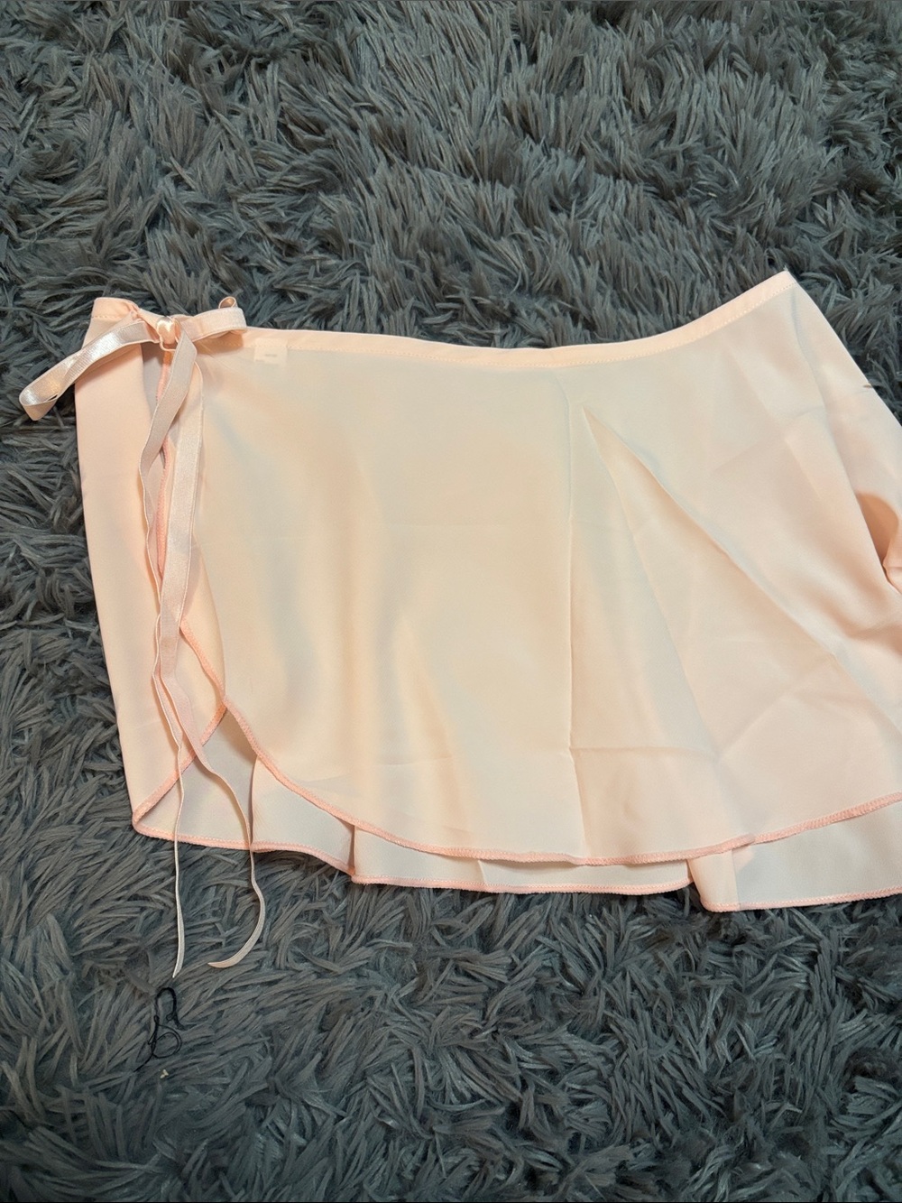 Light Pink Flowy Mini Skirt Wrap skirt nwot - Picture 4 of 4